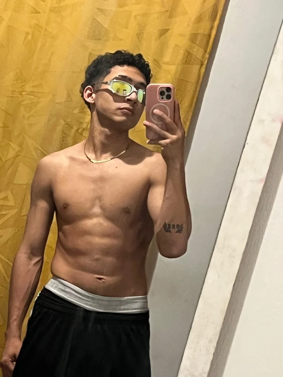 XXX Porn Photo of Nude JARED_BOY1 6