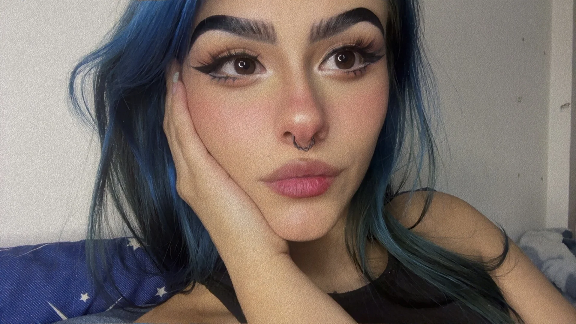 XXX Porn Photo of Nude blue_kitten 23