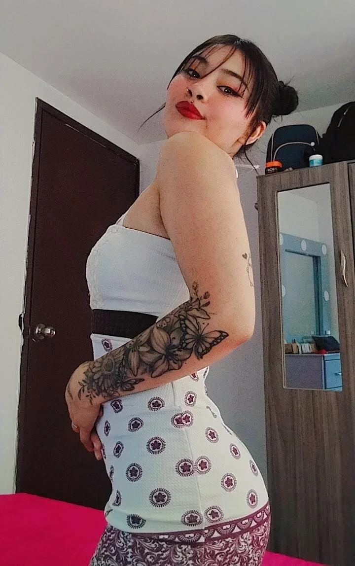 XXX Porn Photo of Nude Lia_rouse04 4