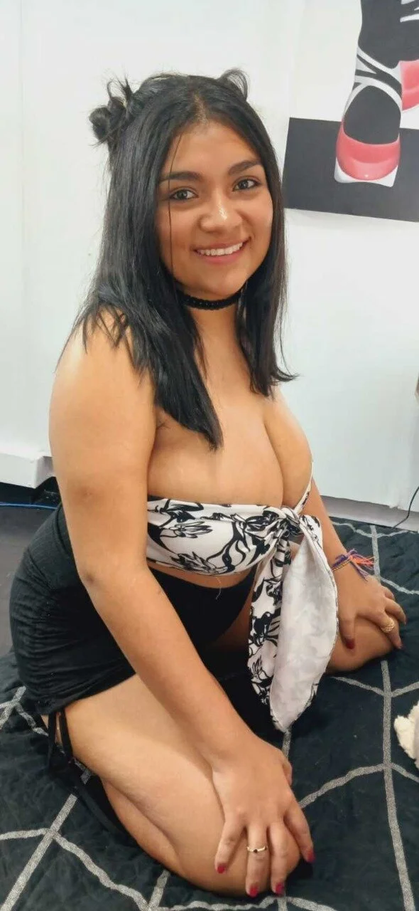 XXX Porn Photo of Nude Lyra_Black_ 14