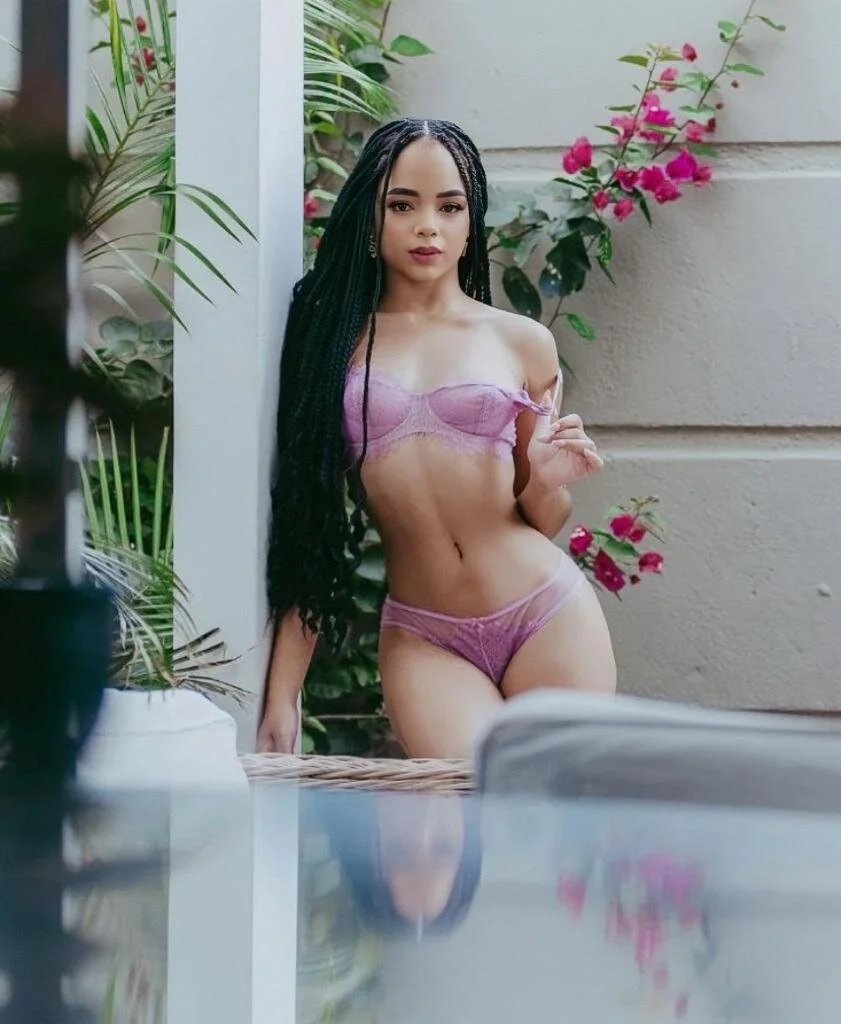 XXX Porn Photo of Nude Ashlye_Sstone 5