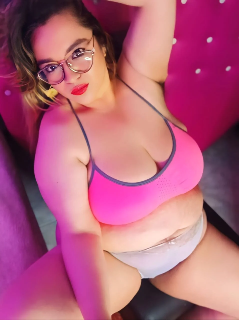 XXX Porn Photo of Nude naughty_curvy1_ 19