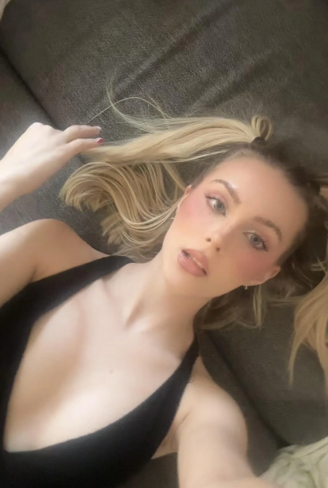 XXX Porn Photo of Nude catecrago_ 3