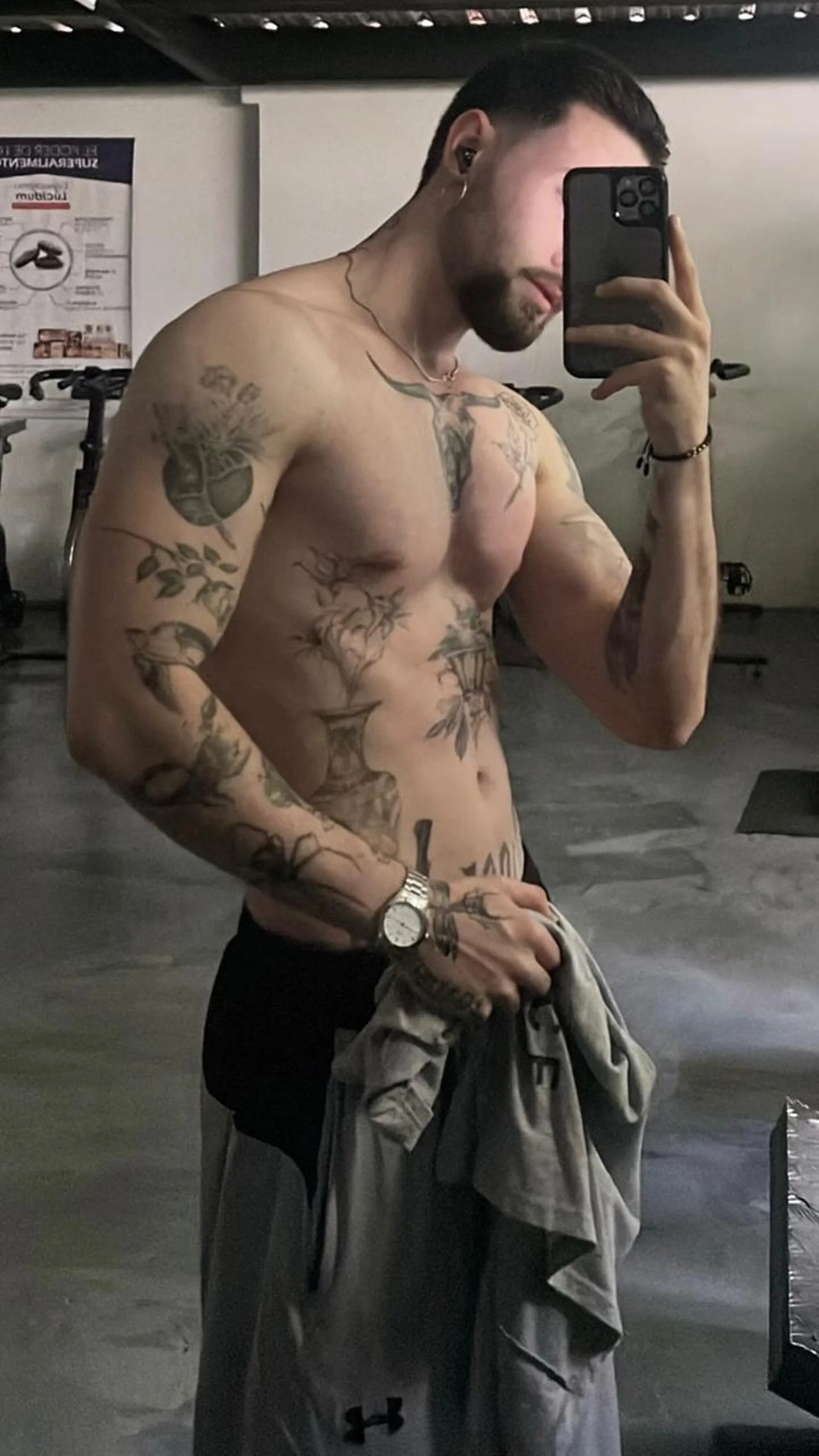 XXX Porn Photo of Nude Luke_davis01 3