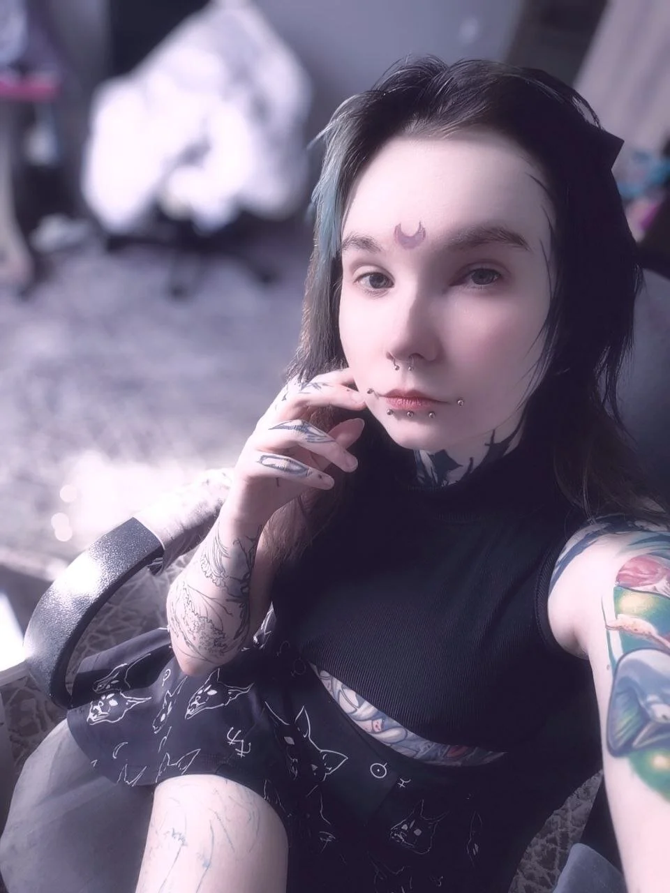 XXX Porn Photo of Nude HighelikeGirl 6