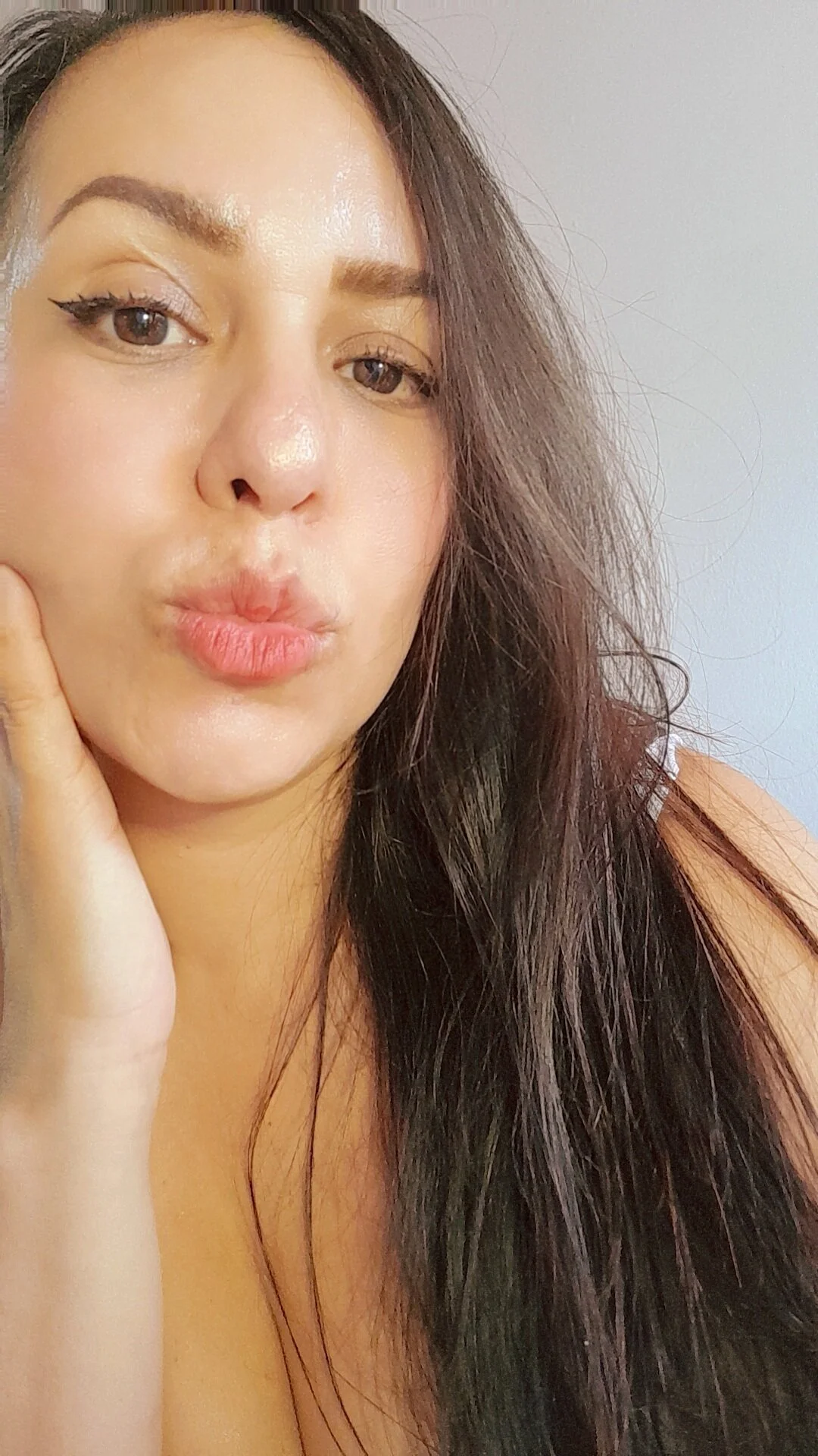 XXX Porn Photo of Nude Ema_hills 12