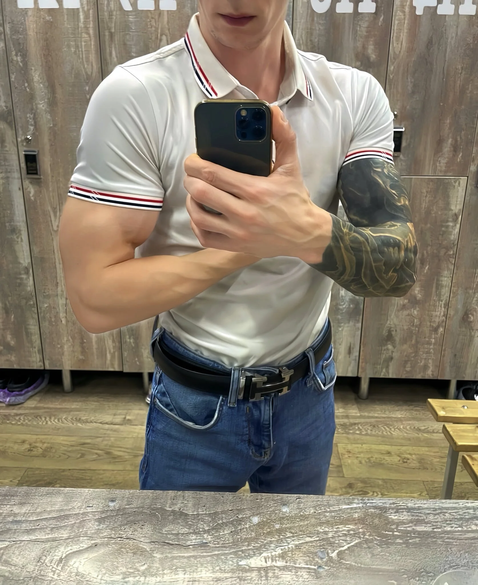 XXX Porn Photo of Nude Jon_jon20 5