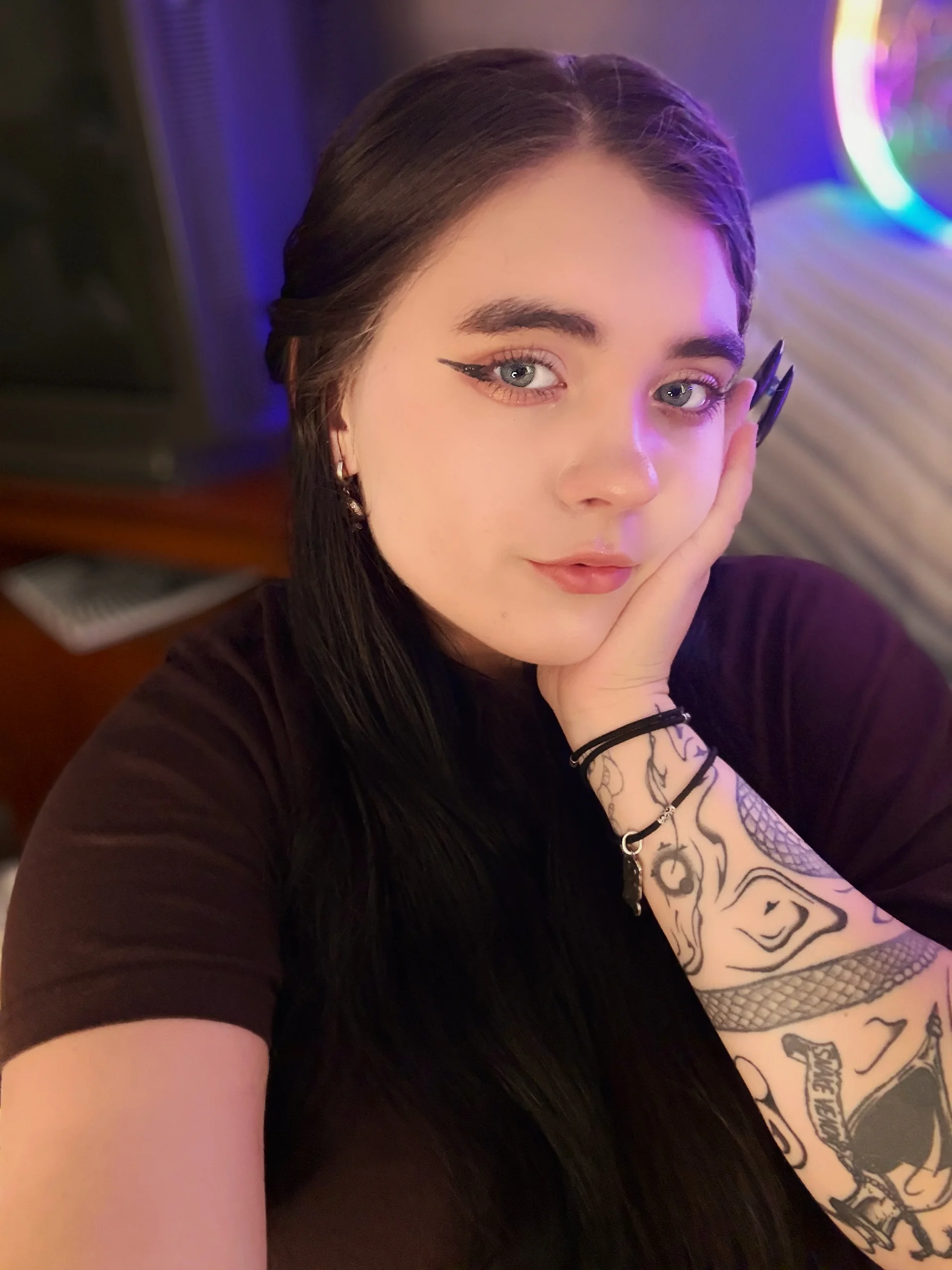 XXX Porn Photo of Nude QueenRabbitV 2