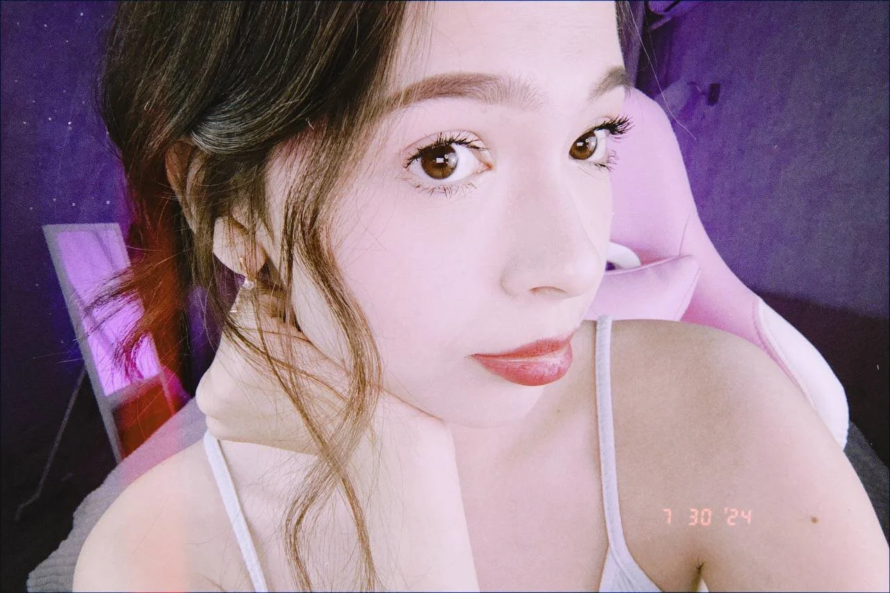 XXX Porn Photo of Nude yuna_sunshy 2