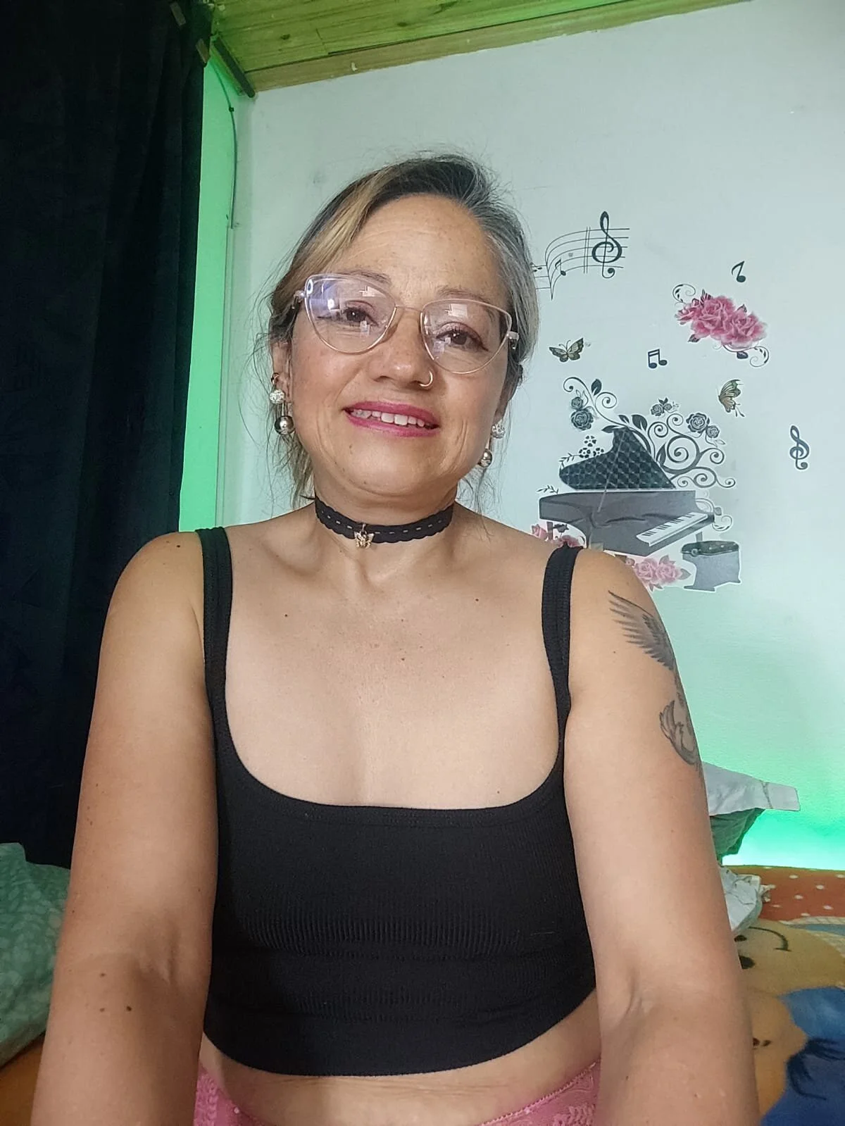 XXX Porn Photo of Nude anthonela_mature_ 11