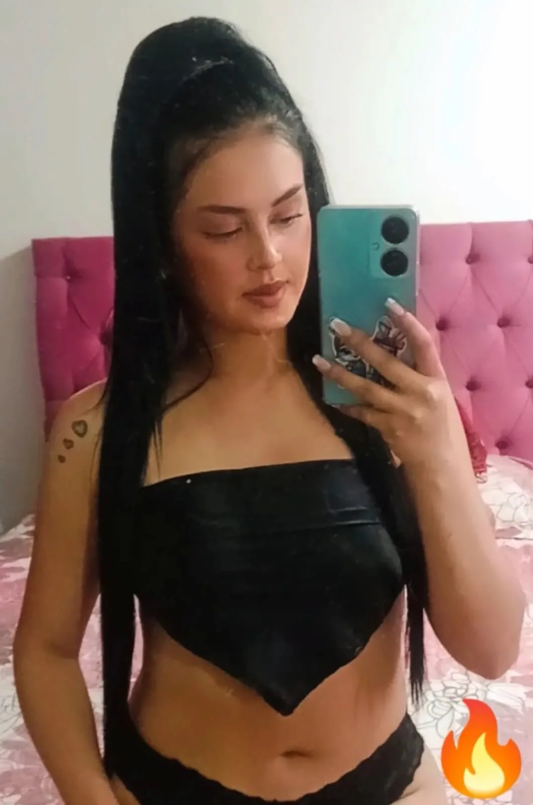 XXX Porn Photo of Nude MissVicky_SlaveLiah_BDSM 15