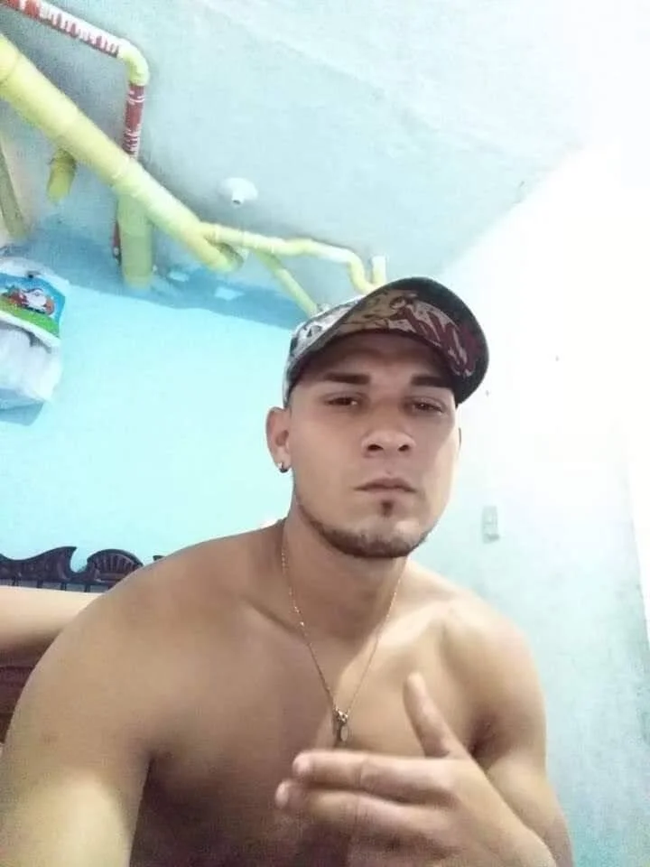 XXX Porn Photo of Nude junior_926 10