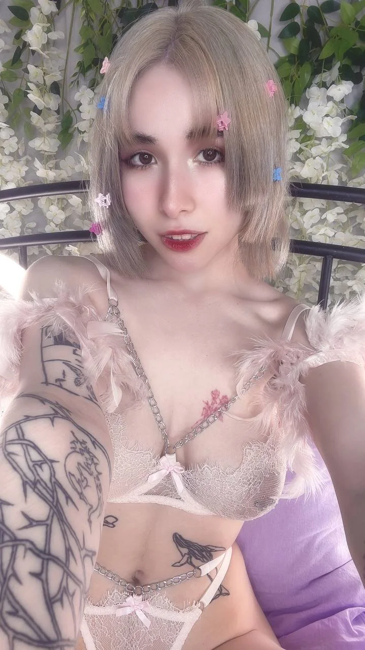 XXX Porn Photo of Nude ashleyro1 1