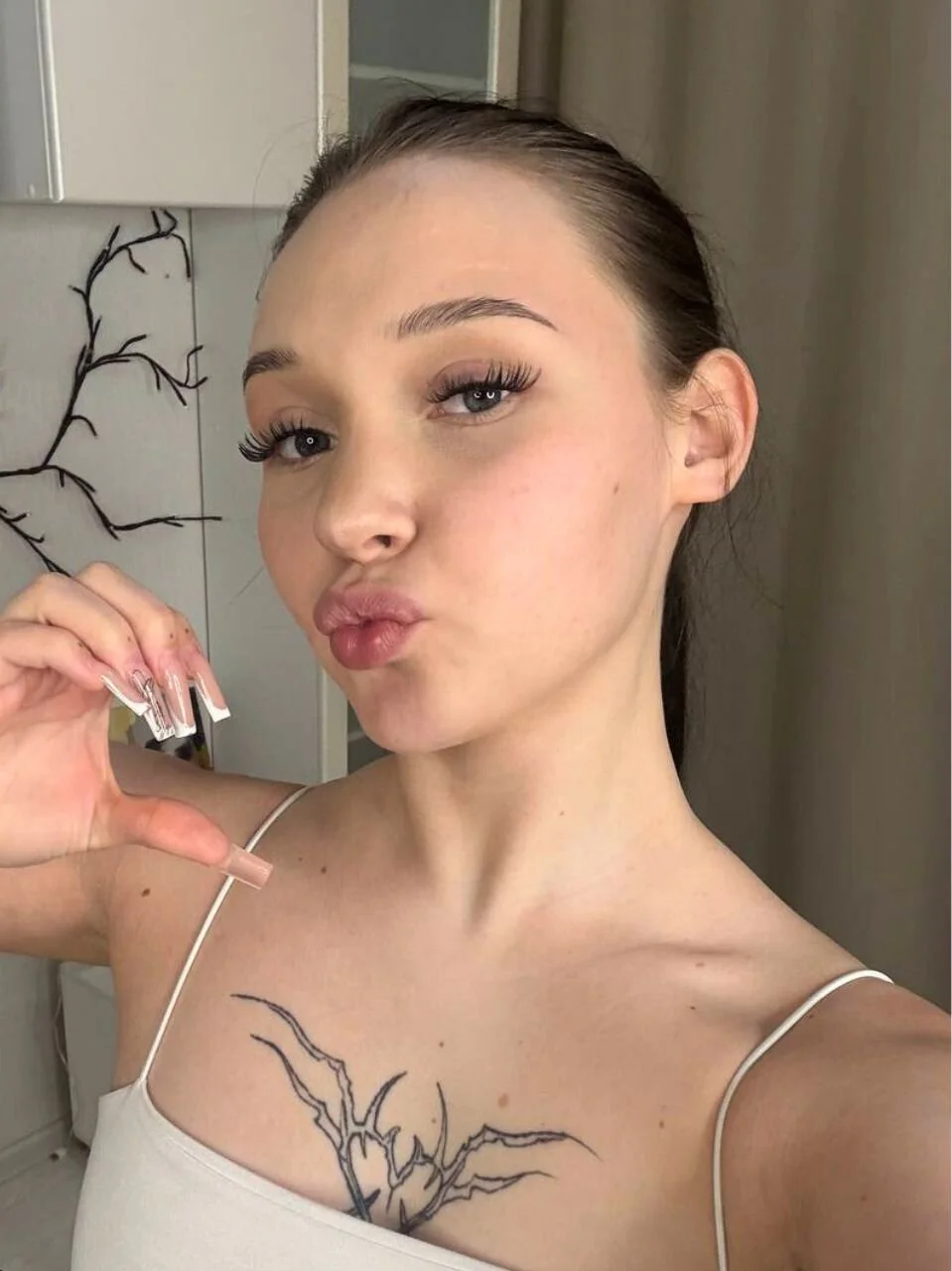 XXX Porn Photo of Nude RoxannRunk 27