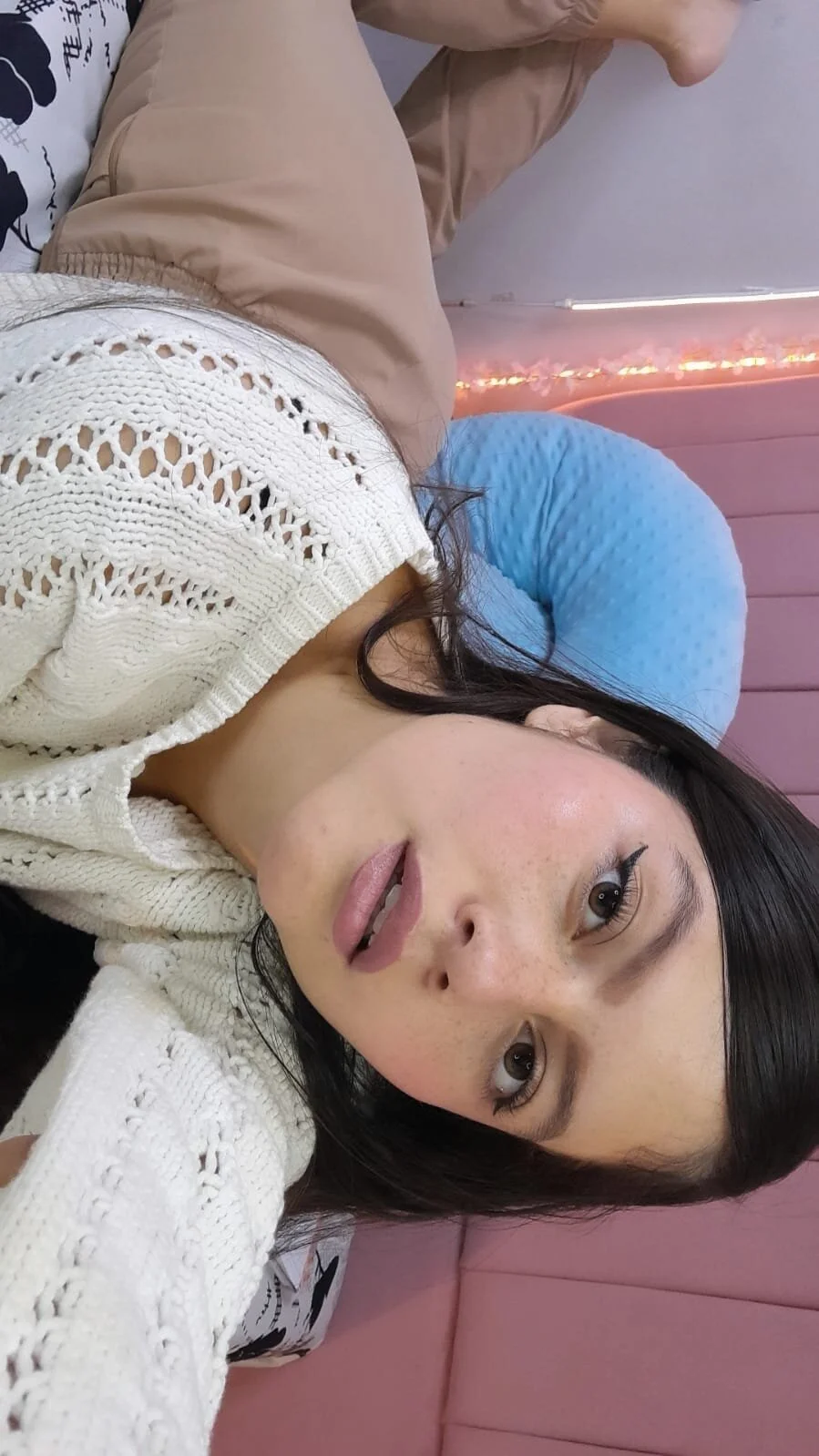 XXX Porn Photo of Nude sukilove18 19