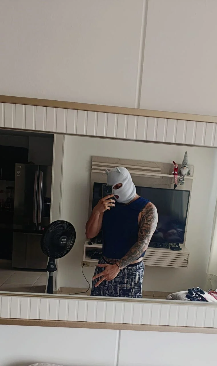 XXX Porn Photo of Nude leon_cumming 5