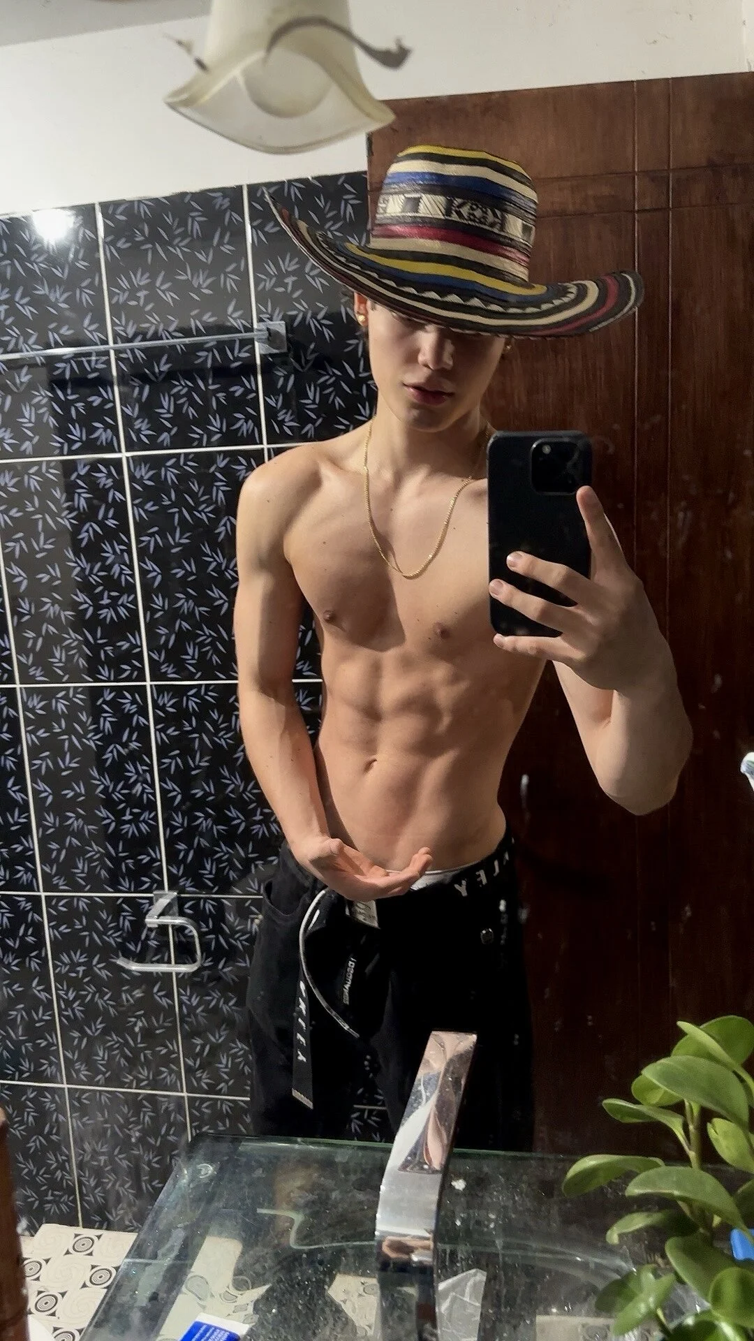 XXX Porn Photo of Nude Max_cortes1 31