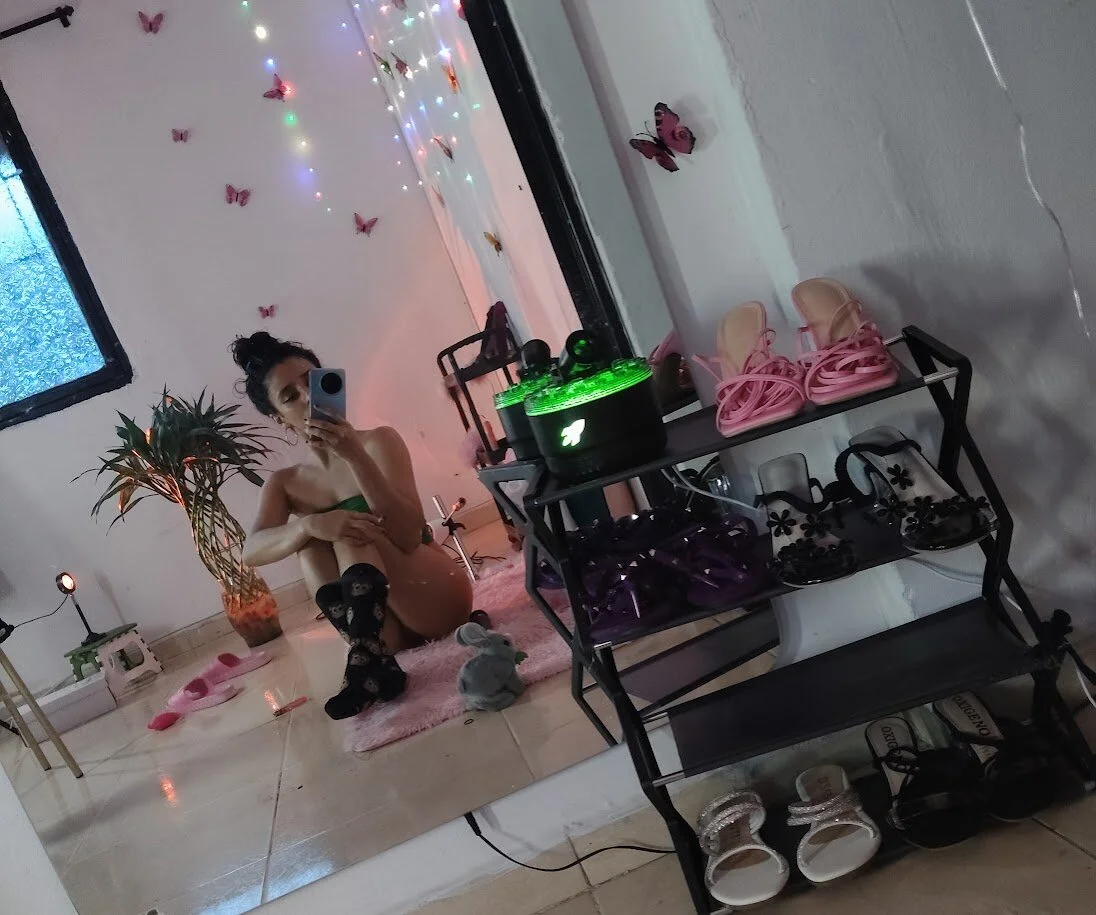 XXX Porn Photo of Nude Juliet_10 16