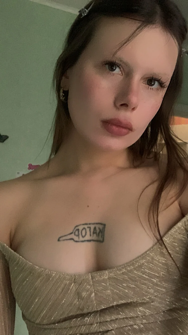 XXX Porn Photo of Nude Vienaxtexasxparis 3