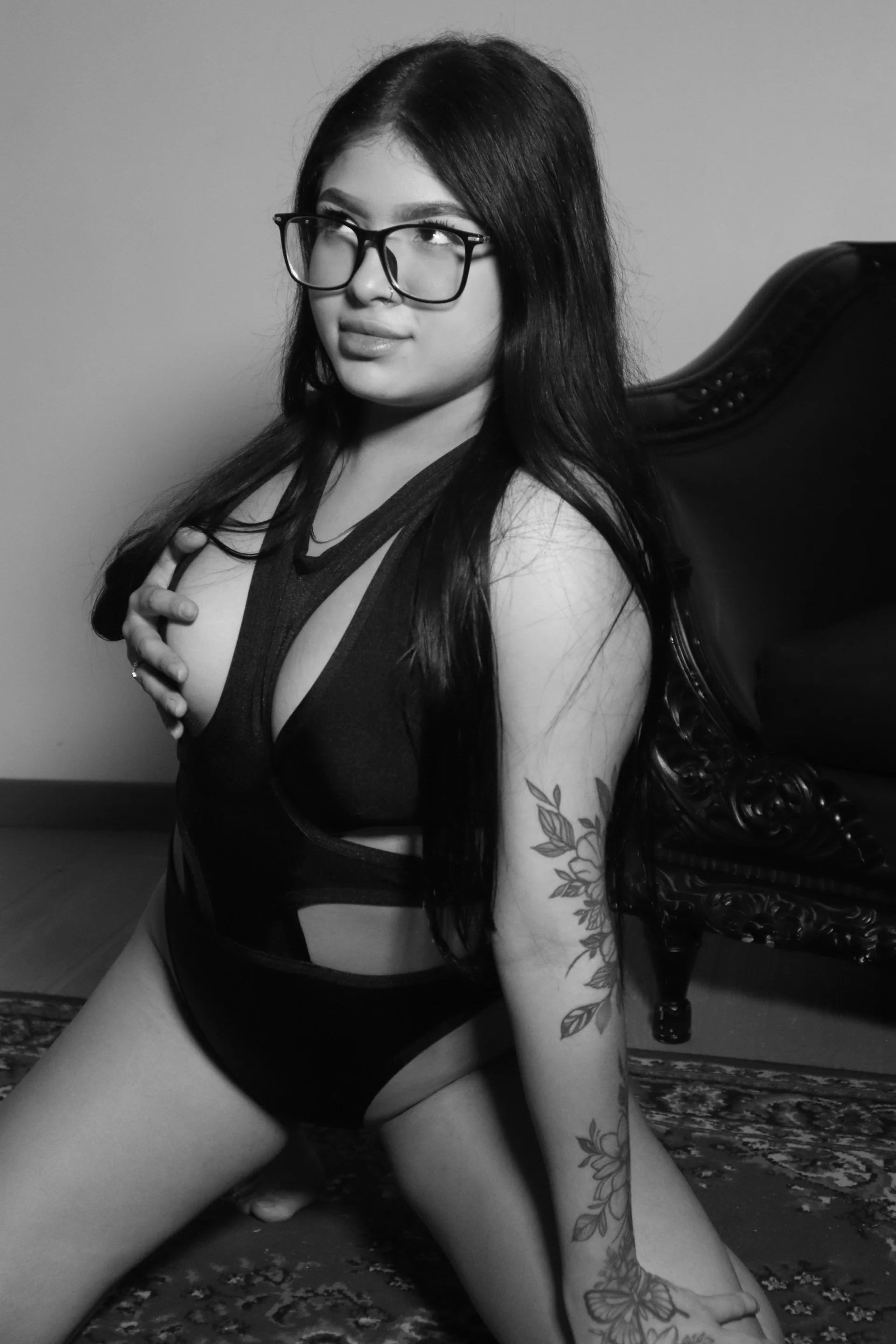 XXX Porn Photo of Nude Mia_Luree 6