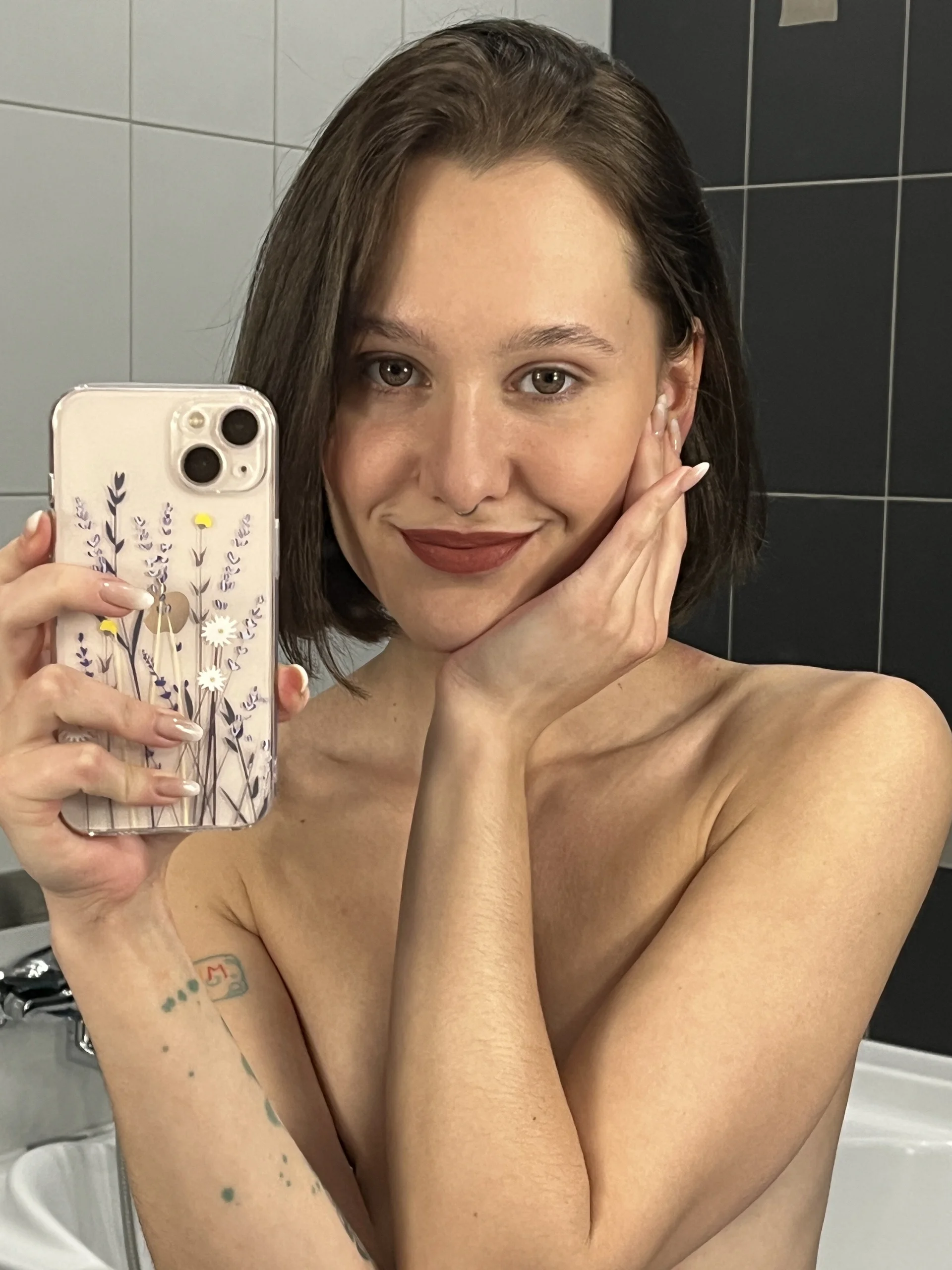 XXX Porn Photo of Nude AllyHorny_ 9