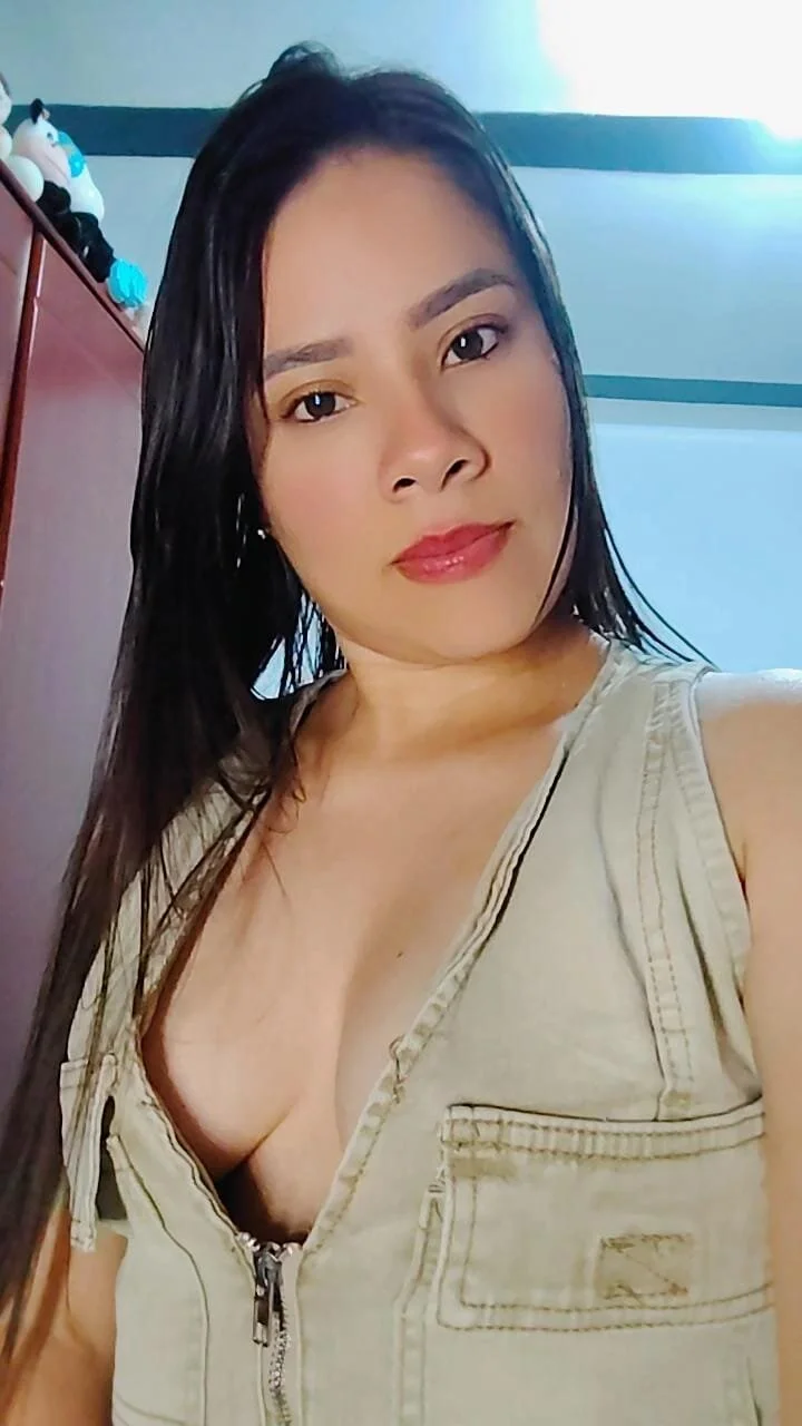 XXX Porn Photo of Nude Nicol_Alvarez1 2