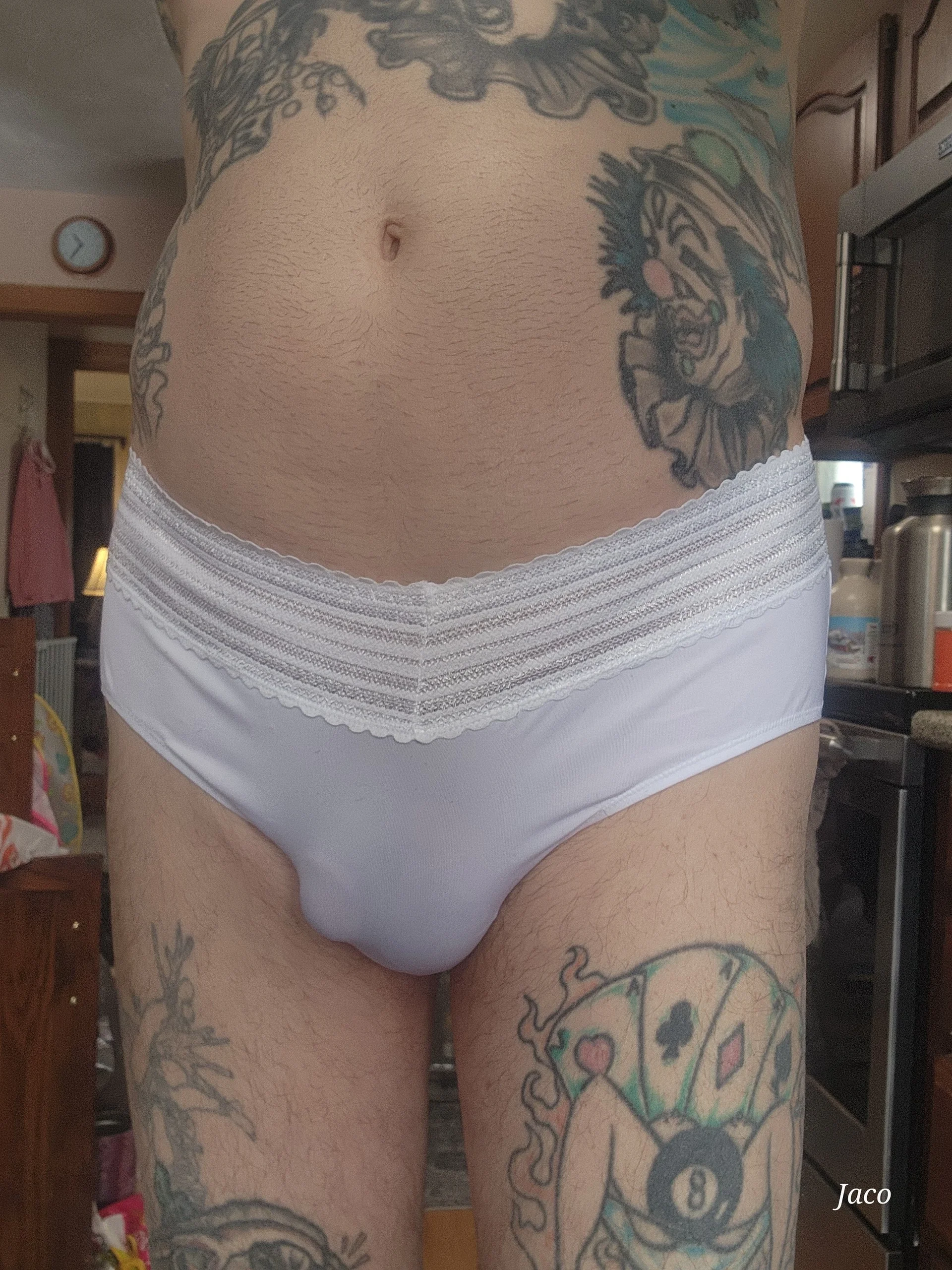 XXX Porn Photo of Nude shavebrush 3