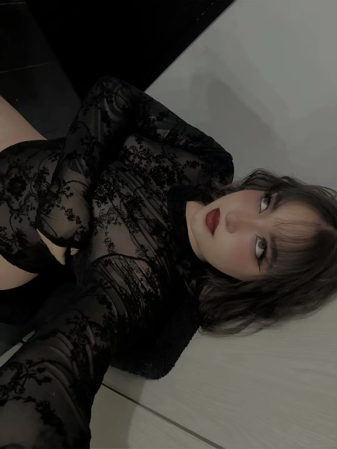 XXX Porn Photo of Nude sara_cuteeyes 5