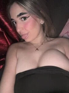 XXX Porn Photo of Nude Marissas 1