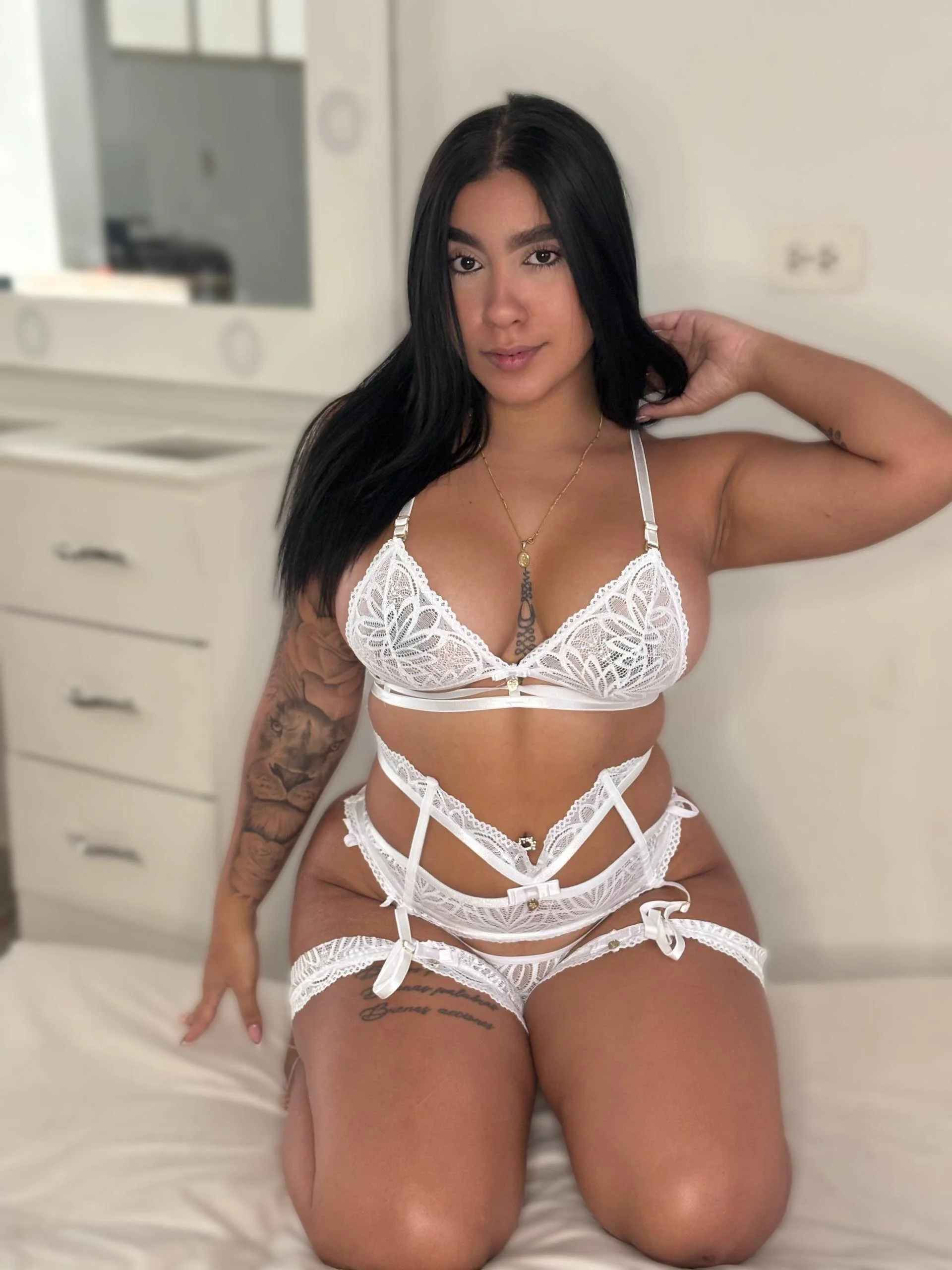 XXX Porn Photo of Nude LeagueOfLovers 1