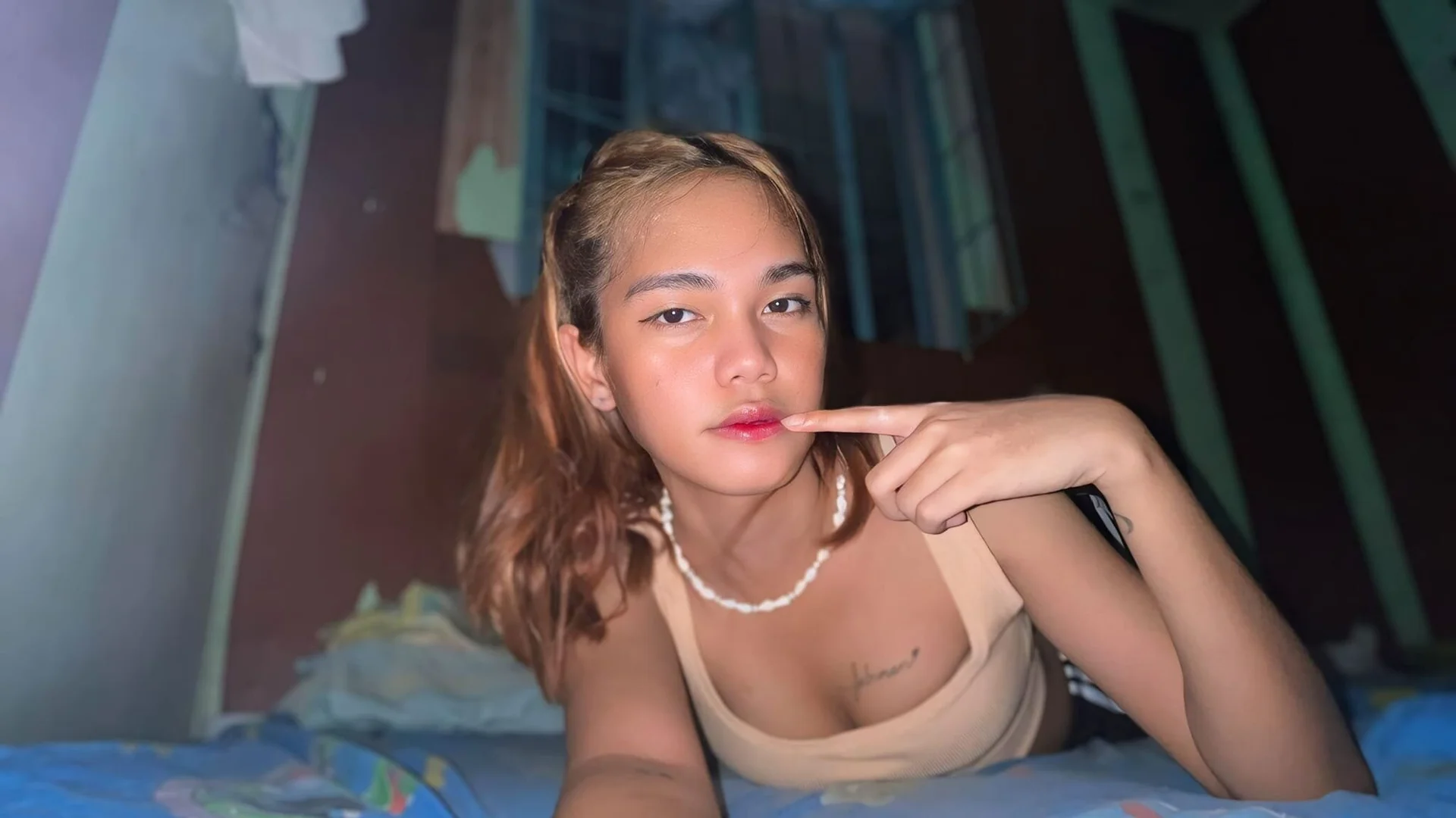XXX Porn Photo of Nude PetiteHugecockTs 5