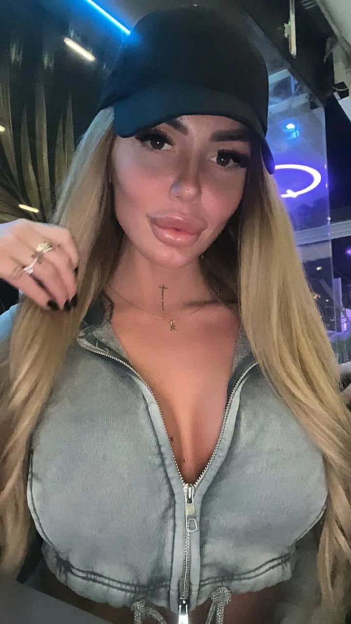 XXX Porn Photo of Nude RaquelleVon 54