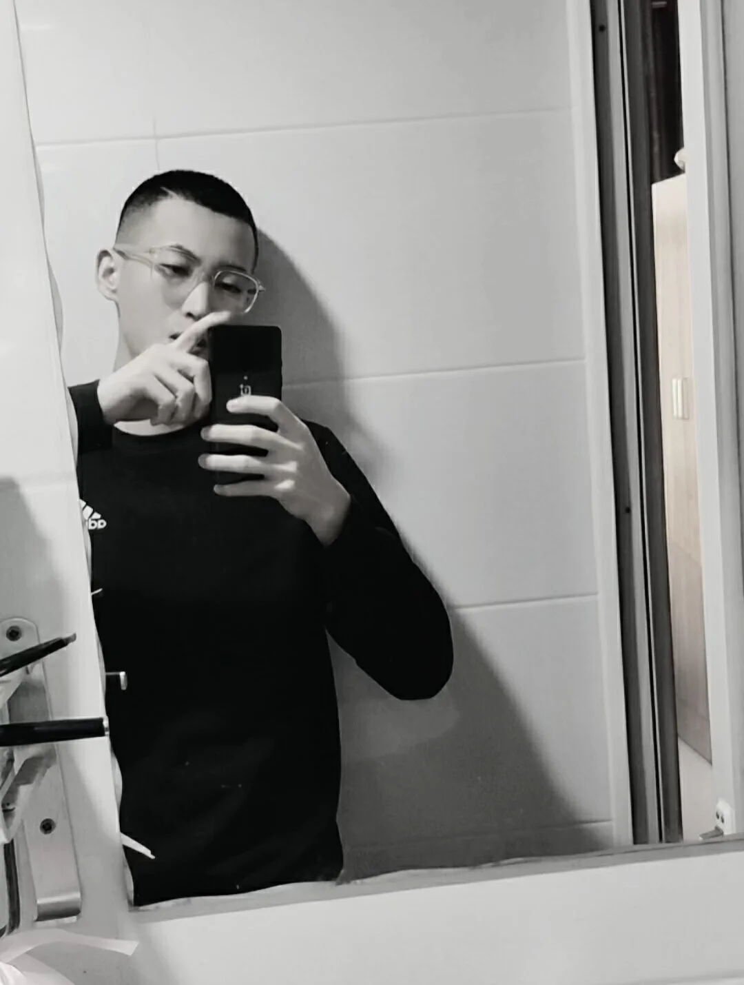 XXX Porn Photo of Nude xihuancaobima 1