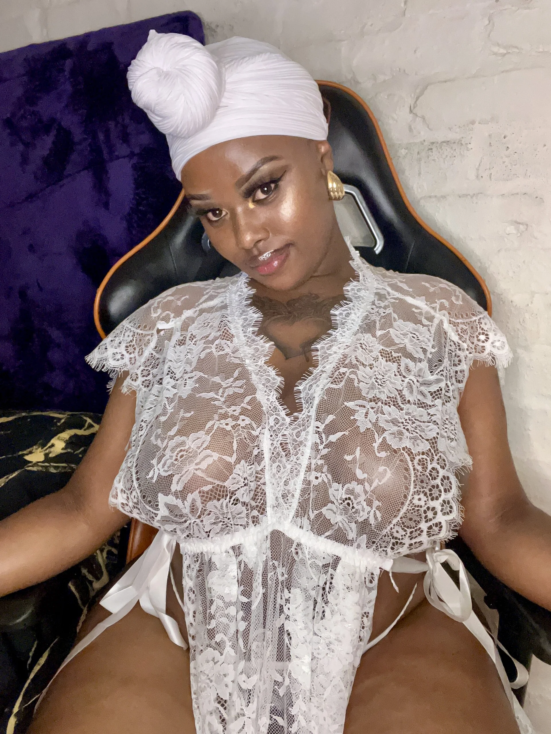 XXX Porn Photo of Nude QUEEN_NOBUHLE_FEMDOM_777 1