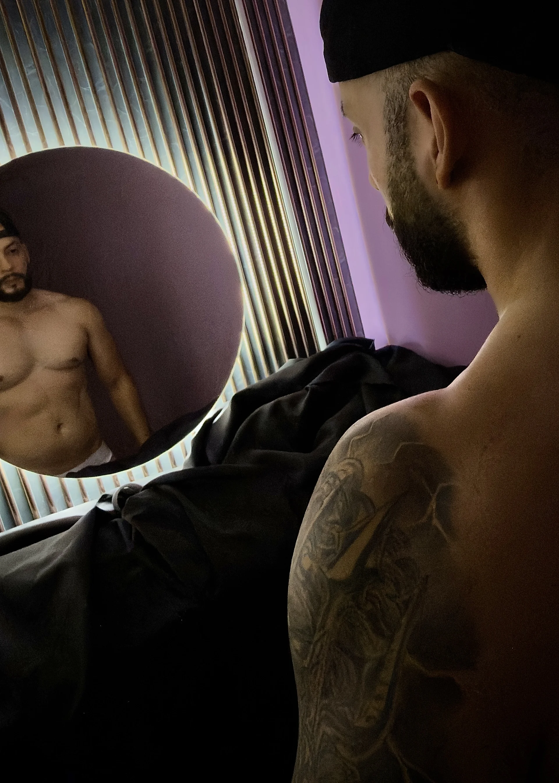 XXX Porn Photo of Nude Mike_savage3 3