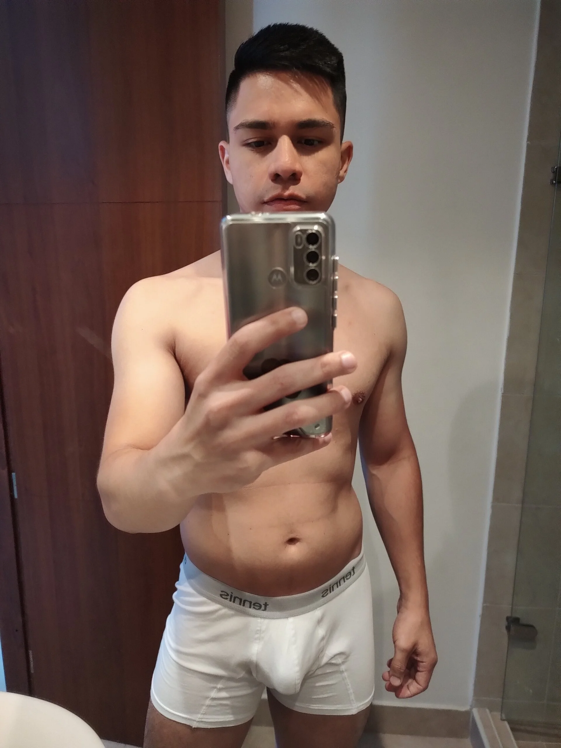 XXX Porn Photo of Nude jonathanmigueld 3