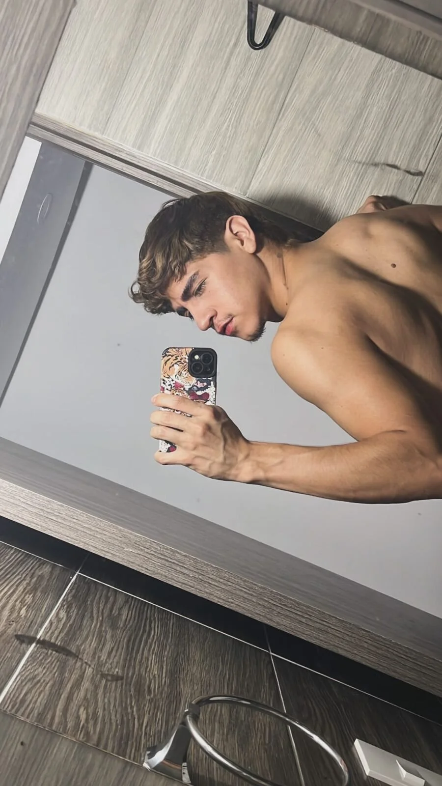 XXX Porn Photo of Nude zackary_0 6