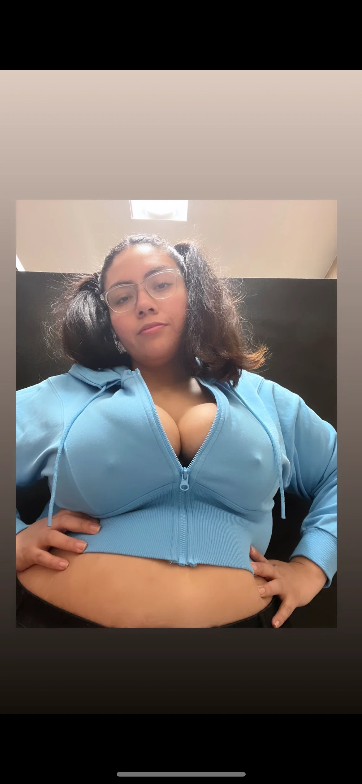 XXX Porn Photo of Nude lulusatansbaby 24