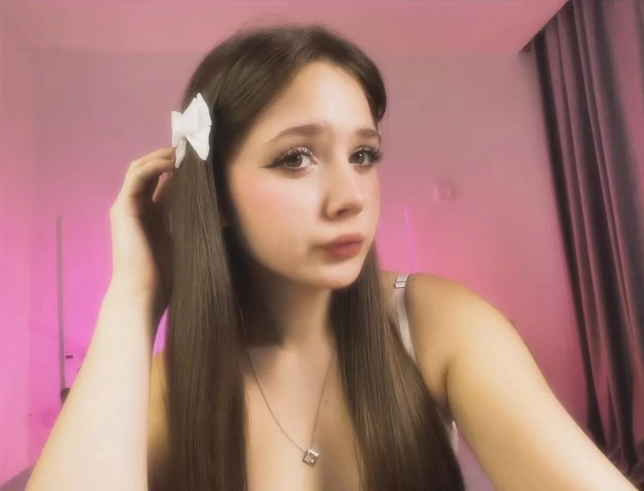 XXX Porn Photo of Nude KariDollar 2