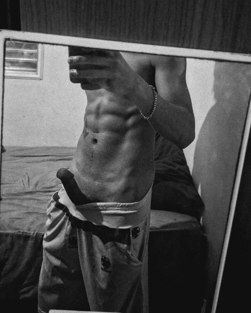 XXX Porn Photo of Nude novinhocarioca19anos 5