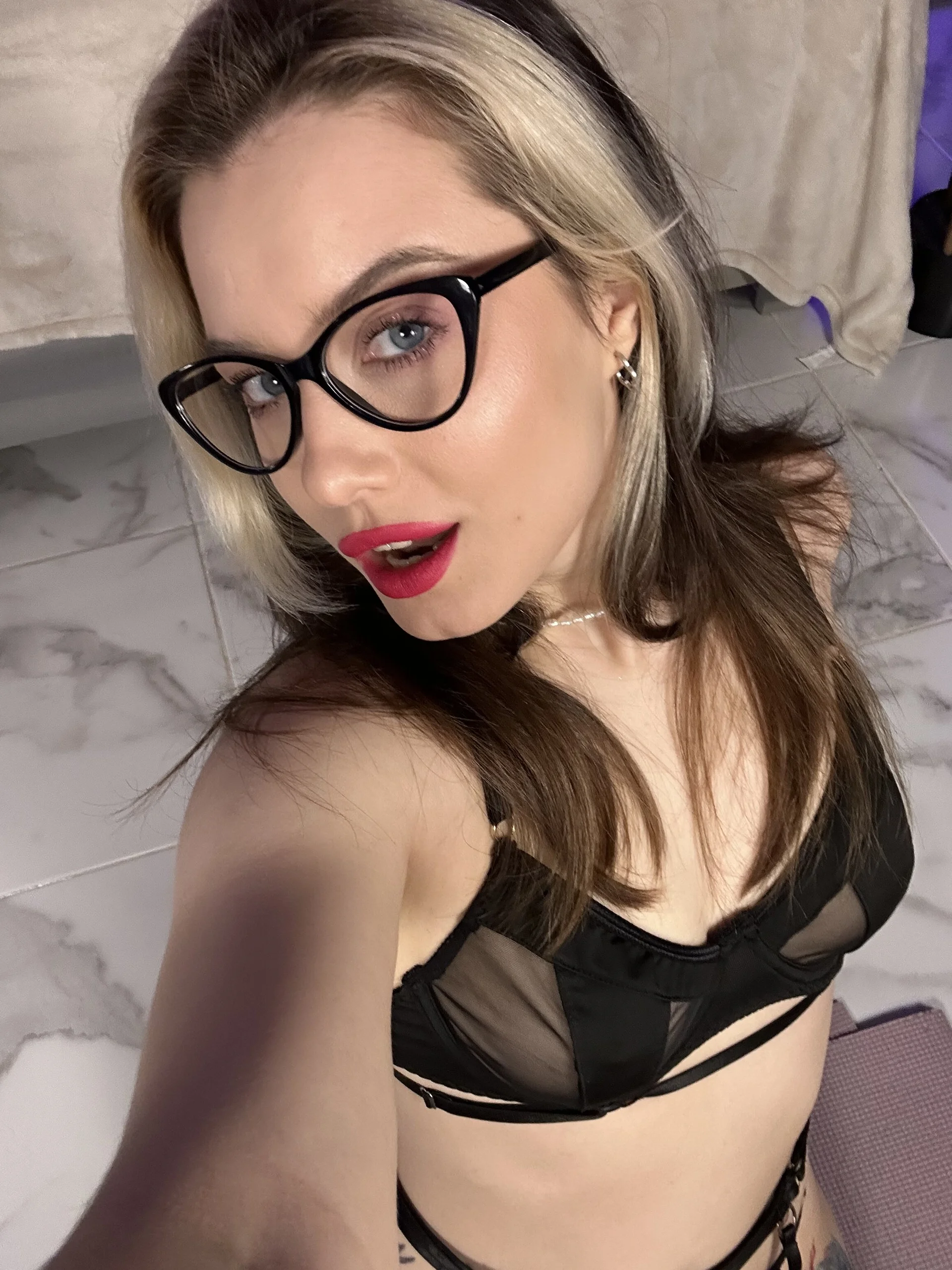 XXX Porn Photo of Nude _blowjob_queen 13