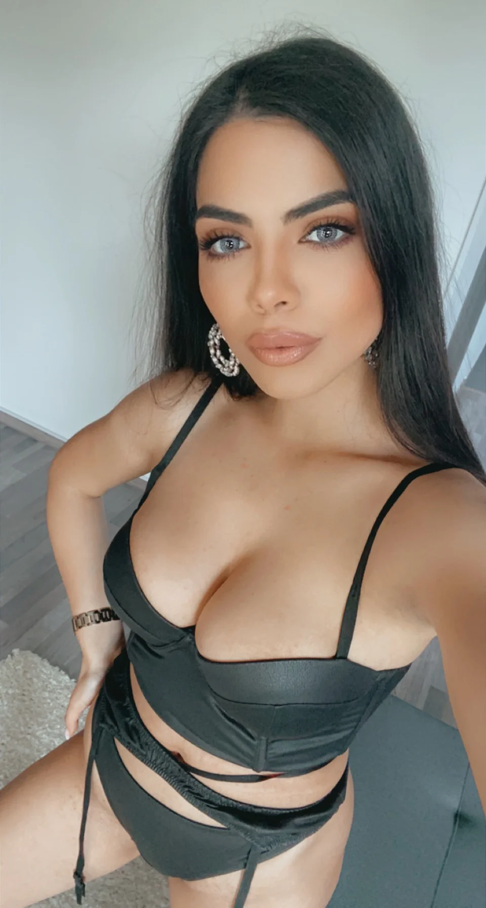 XXX Porn Photo of Nude MissAngelinnaa 18