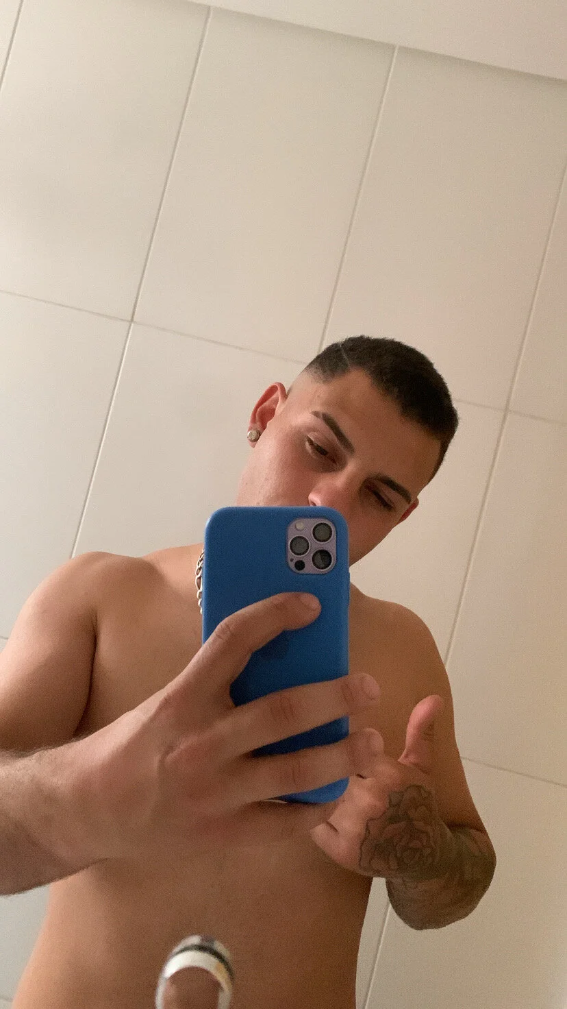 XXX Porn Photo of Nude o-theus 4