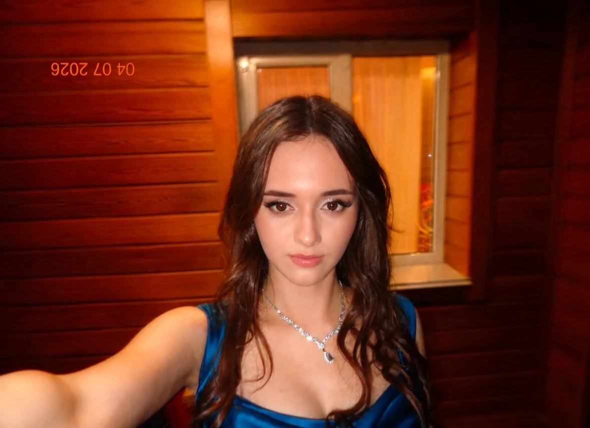 XXX Porn Photo of Nude Emilia_Ray1 7
