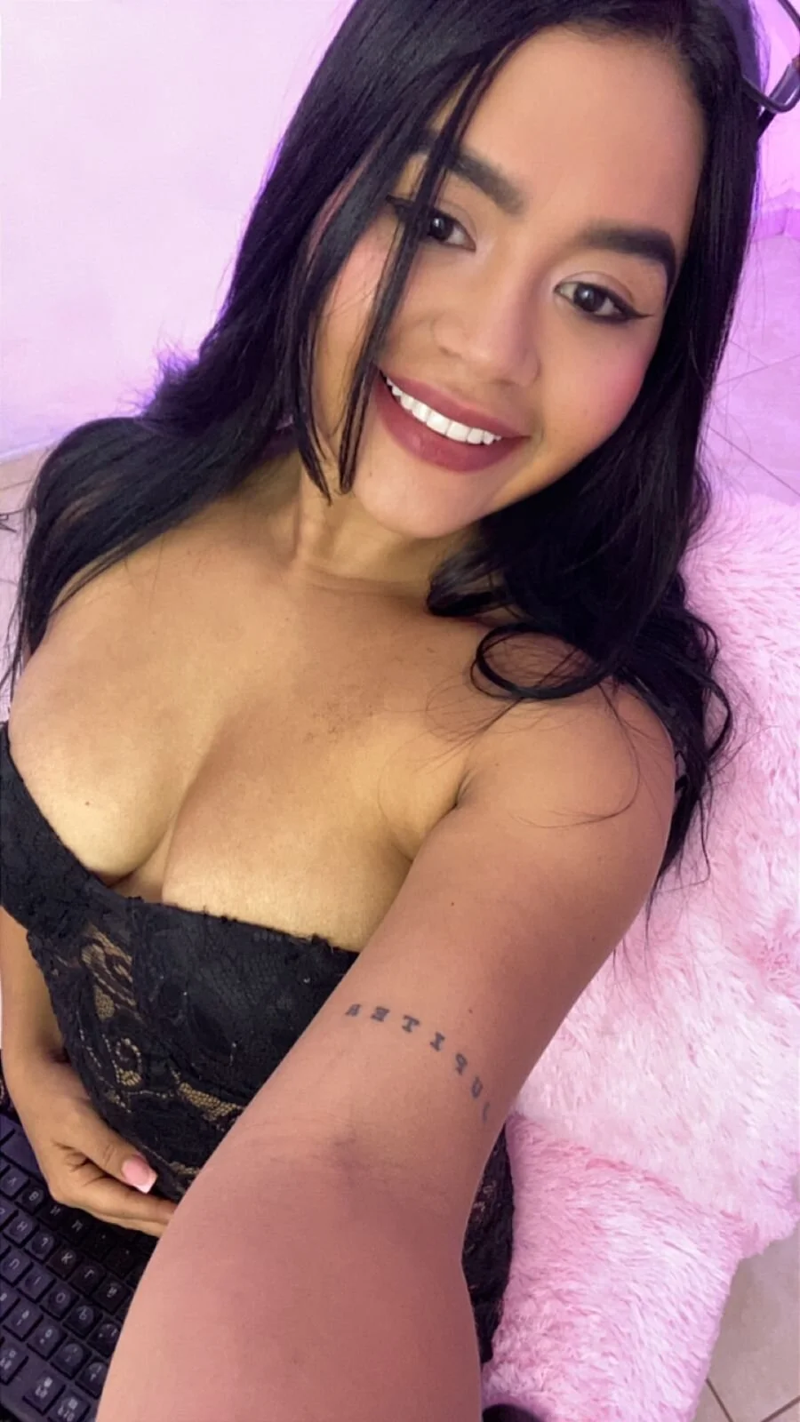 XXX Porn Photo of Nude Ari_novoa 8