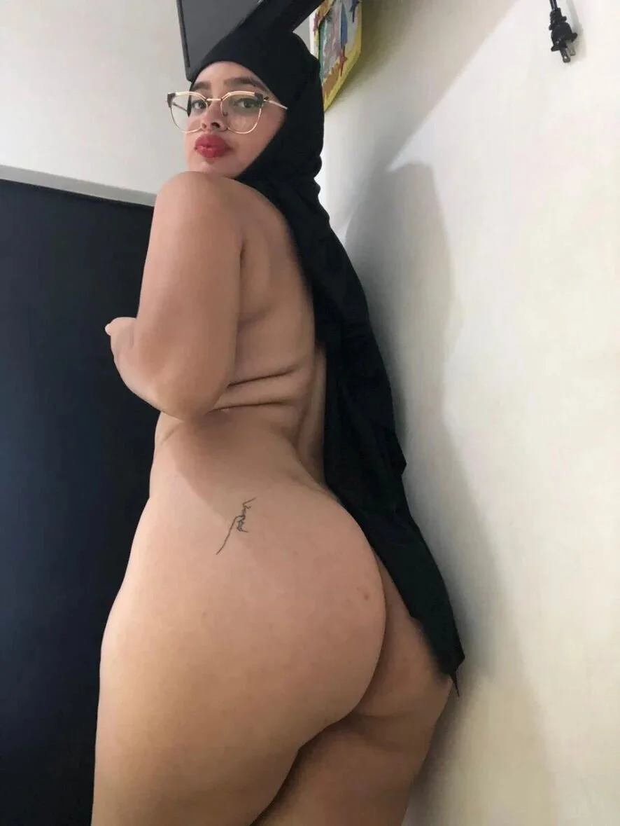 XXX Porn Photo of Nude aisha-sajady 3