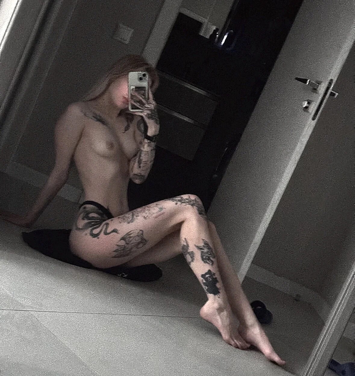 XXX Porn Photo of Nude sohrnycouple 3