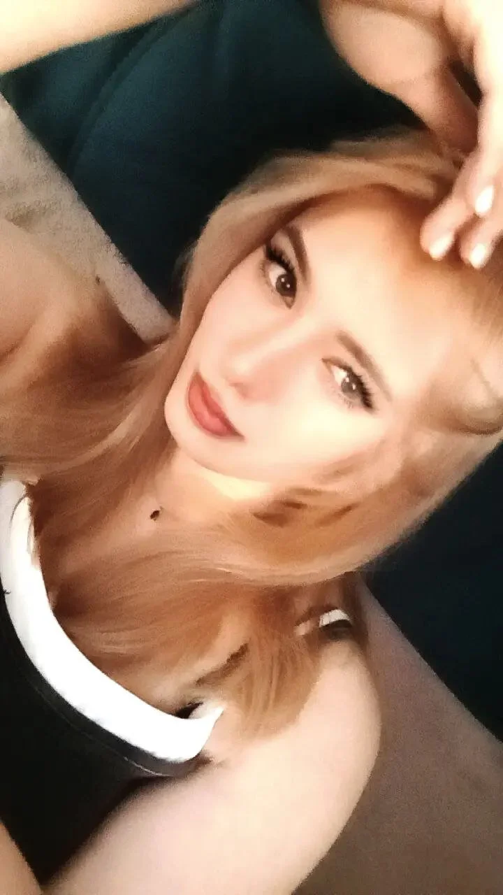 XXX Porn Photo of Nude PinkyAura 1