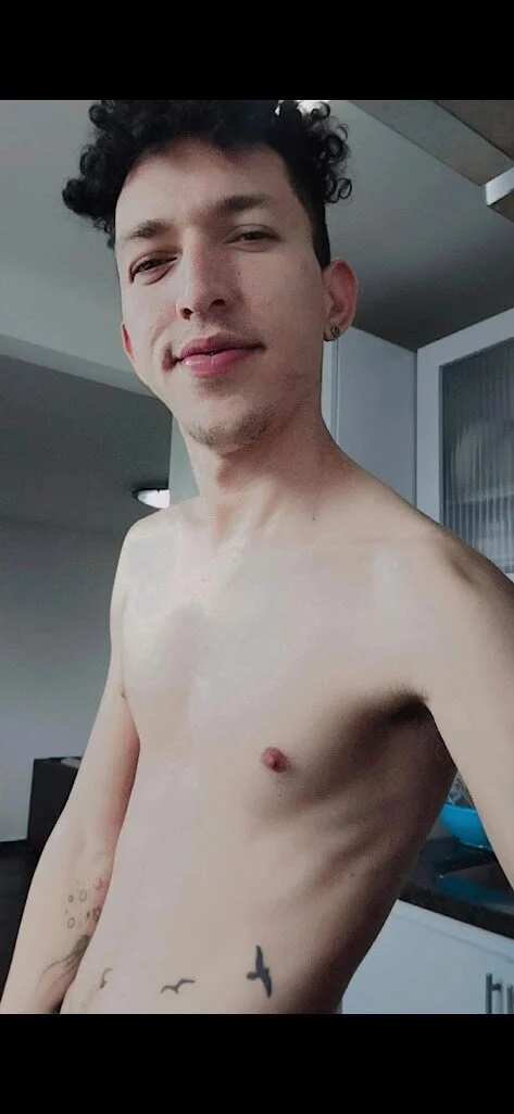 XXX Porn Photo of Nude Orlandodcn_69 6