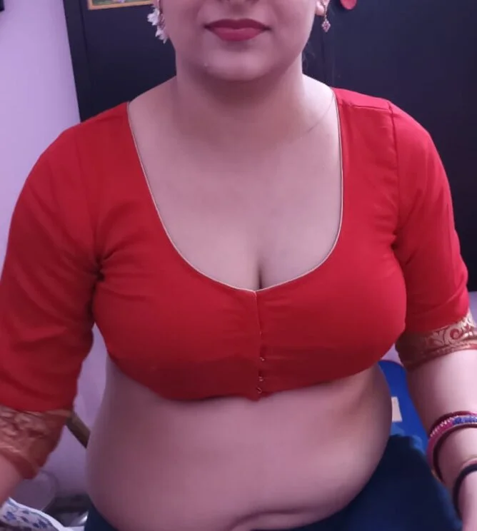 XXX Porn Photo of Nude deesona 2